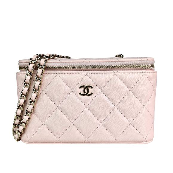 CHANEL Handbags - Chanel Caviar Leather Vanity with Chain 25S Crossbody Bag Light Pink